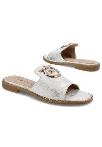Białe Klapki S.Barski Stylowe Obuwie Damskie. Okazja: na plażę. Kolor: biały. Materiał: skóra ekologiczna. Sezon: lato. Styl: elegancki #4