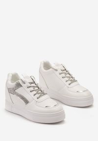 Born2be - Białe Sneakersy Veradisa. Zapięcie: sznurówki. Kolor: biały. Materiał: skóra ekologiczna. Wzór: aplikacja, gładki. Obcas: na koturnie #5