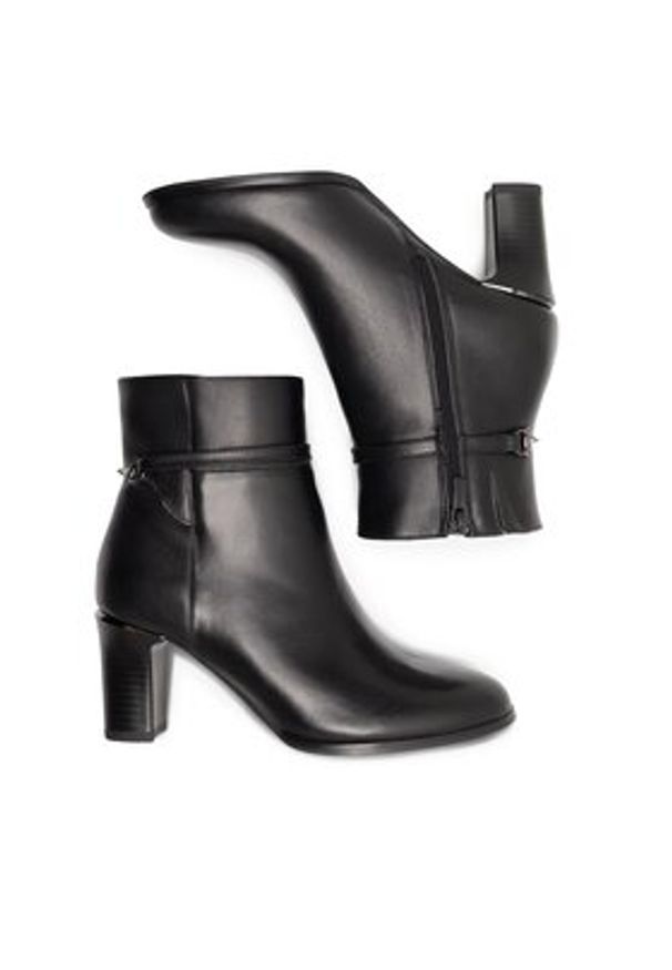 Lasocki Botki WYL3162-4Z Czarny. Kolor: czarny. Materiał: skóra