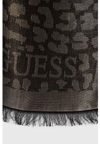 Guess szalik damski kolor brązowy wzorzysty. Kolor: brązowy #2