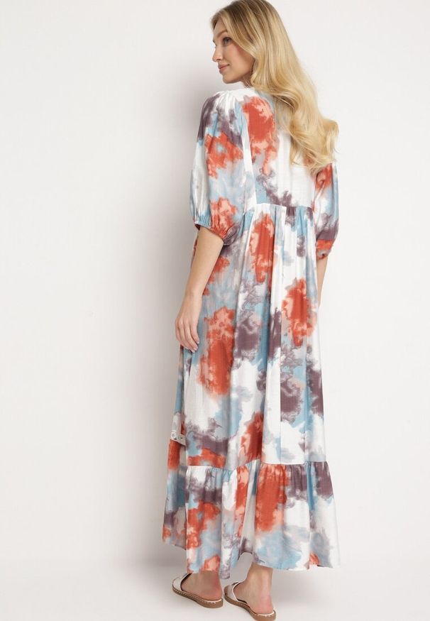 Born2be - Beżowa Rozkloszowana z Wiązaniem Przy Dekolcie i Ozdobnymi Guzikami Sukienka Attella. Okazja: na co dzień, na imprezę. Kolekcja: plus size. Kolor: różowy. Materiał: koronka. Długość rękawa: krótki rękaw. Typ sukienki: dla puszystych, rozkloszowane. Styl: elegancki, casual