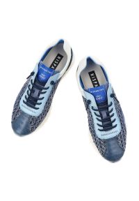 Sneakersy damskie Hispanitas, ze skóry naturalnej z tekstylnymi wstawkami sportowy fason ze sznurowaniem lekka podeszwa, niebieskie, RHV264741 Bolero. Okazja: na spacer, na co dzień. Kolor: niebieski. Materiał: skóra. Wzór: ażurowy. Styl: sportowy #7