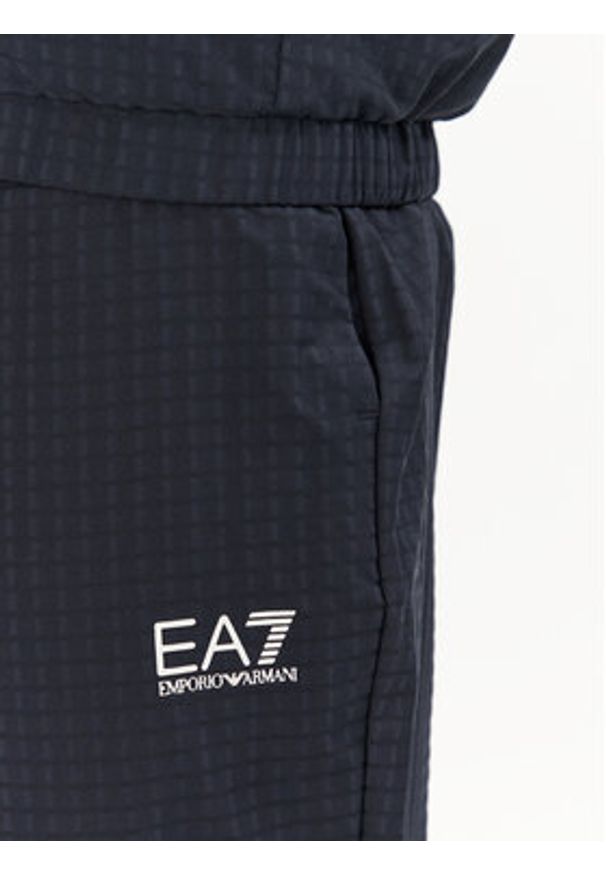 EA7 Emporio Armani Dres 7M000170 AF13411 UB102 Granatowy Regular Fit. Kolor: niebieski. Materiał: syntetyk