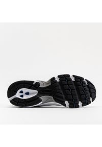 Buty sportowe męskie New Balance 530 (MR530SG). Okazja: na co dzień, na spacer. Kolor: biały. Materiał: materiał. Sport: turystyka piesza, fitness #4