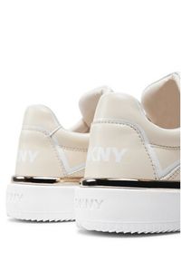 DKNY Sneakersy K3491306 Écru. Materiał: skóra #4