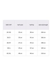 Rinascimento Spodnie materiałowe CFC0122426003 Czarny Regular Fit. Kolor: czarny. Materiał: syntetyk #4