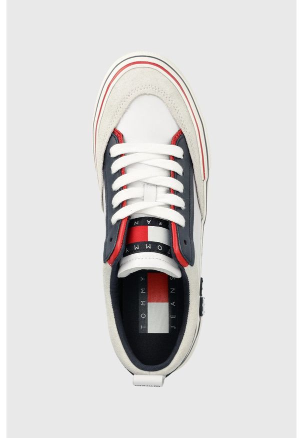 Tommy Jeans sneakersy skórzane kolor biały. Nosek buta: okrągły. Zapięcie: sznurówki. Kolor: biały. Materiał: skóra