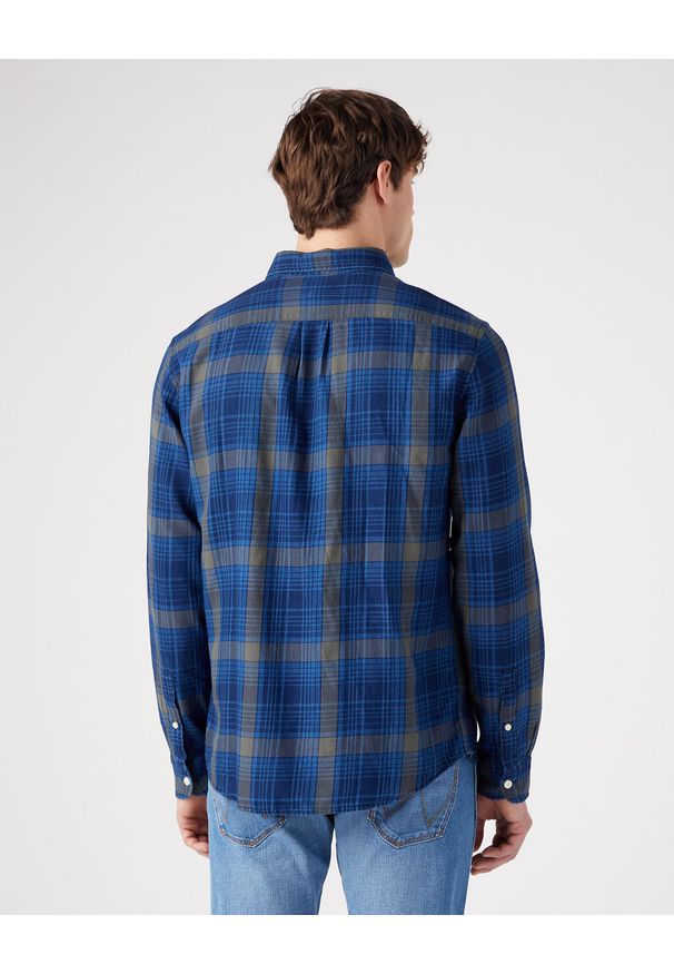 Wrangler - WRANGLER 1 PKT BUTTON DOWN MĘSKA KOSZULA W KRATĘ KRATA DARK INDYGO 112341058 W5B1018075. Typ kołnierza: button down