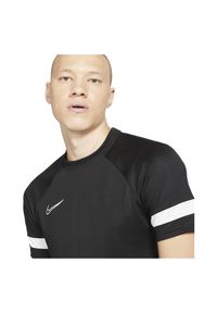 Koszulka męska piłkarska Nike Dri-FIT Academy CW6101. Materiał: materiał, poliester, skóra, tkanina. Długość rękawa: krótki rękaw. Technologia: Dri-Fit (Nike). Długość: krótkie. Sport: piłka nożna #2