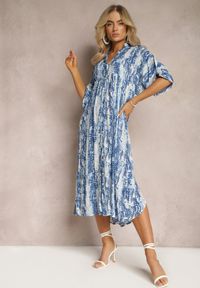 Renee - Niebieska Rozkloszowana Sukienka z Kołnierzykiem z Wiskozy z Modnym Wzorem Ilvana. Kolor: niebieski. Materiał: wiskoza