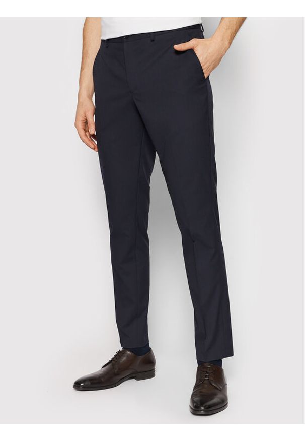 Selected Homme Spodnie garniturowe Logan 16051395 Granatowy Slim Fit. Kolor: niebieski. Materiał: syntetyk, wiskoza