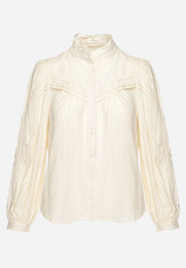 Born2be - Jasnobeżowa Bawełniana Koszula z Falbanką i Ażurowymi Wstawkami Wistiera. Kolor: beżowy. Materiał: bawełna. Wzór: ażurowy. Styl: elegancki, klasyczny