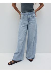 Reserved - Jeansy wide leg - niebieski. Kolor: niebieski