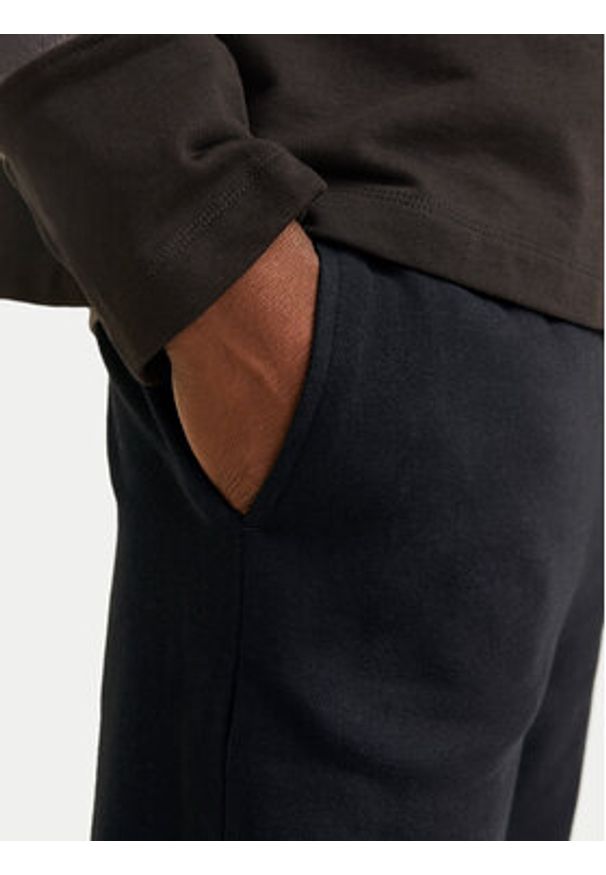 Jack & Jones - Jack&Jones Spodnie dresowe Morgan 12257964 Czarny Regular Fit. Kolor: czarny. Materiał: bawełna