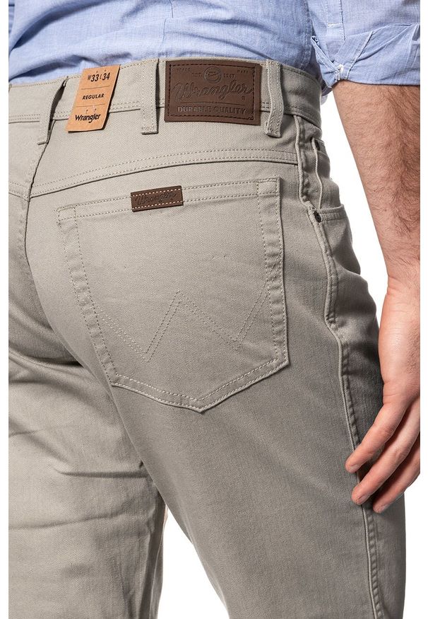 Wrangler - WRANGLER SPODNIE MĘSKIE REGULAR FIT CAMEL W10IHH175 112125998