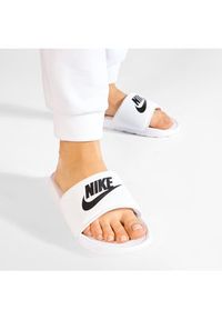 Nike Klapki Victori One Slide CN9677 100 Biały. Kolor: biały. Materiał: skóra #7