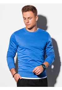 Ombre Clothing - Bluza męska bez kaptura BASIC - niebieska B978 - L. Okazja: na co dzień. Typ kołnierza: bez kaptura. Kolor: niebieski. Materiał: poliester, materiał, bawełna. Styl: casual, klasyczny #1