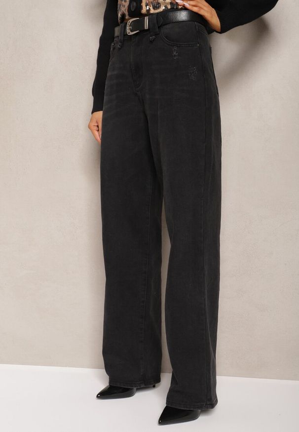Renee - Czarne Bawełniane Jeansy o Szerokim Kroju High Waist Ozdobione Paskiem z Klamrą Atterina. Stan: podwyższony. Kolor: czarny. Wzór: aplikacja. Styl: elegancki