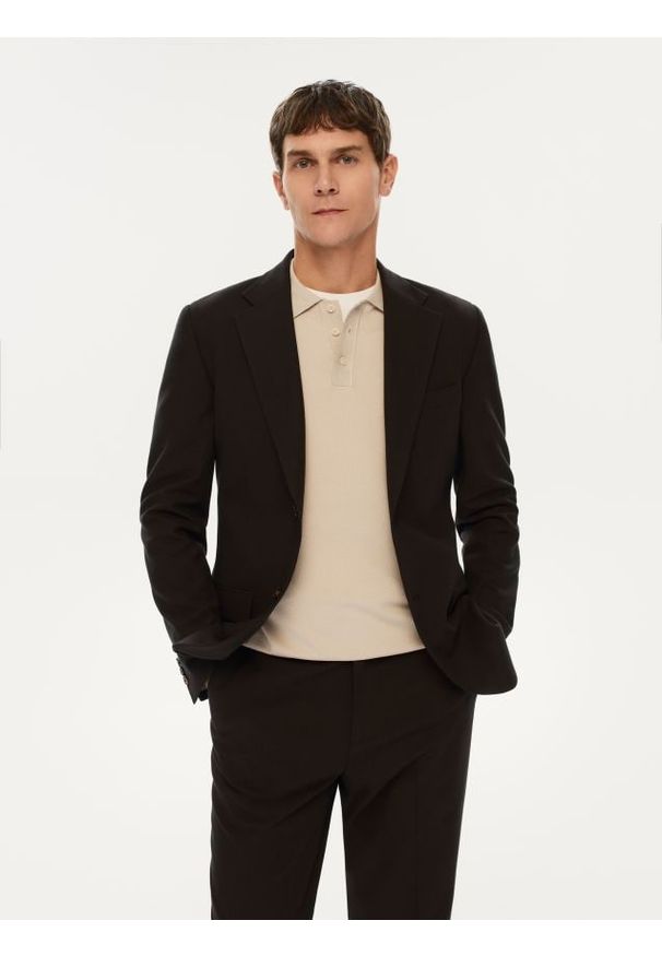 Reserved - Sweter polo z wiskozą - beżowy. Typ kołnierza: polo. Kolor: beżowy. Materiał: wiskoza