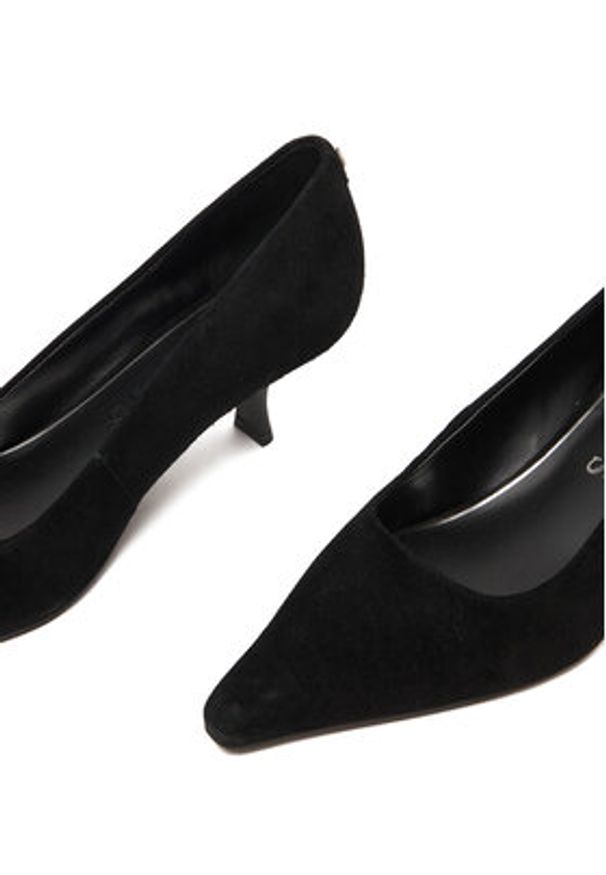 Guess Czółenka FLFDNR SUE08 Czarny. Kolor: czarny. Materiał: zamsz, skóra