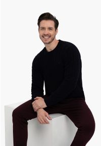 Volcano - Sweter męski ze splotem S-ROBY. Okazja: na co dzień. Kolor: niebieski. Materiał: jeans, materiał. Wzór: ze splotem. Styl: casual, klasyczny, elegancki #1