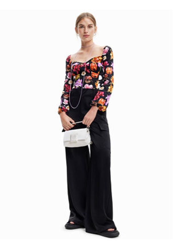 Desigual Body MONSIEUR CHRISTIAN LACROIX Veneze 23SWQW03 Czarny Slim Fit. Kolor: czarny. Materiał: wiskoza