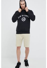 New Balance bluza męska kolor czarny z kapturem z nadrukiem. Typ kołnierza: kaptur. Kolor: czarny. Materiał: bawełna, dzianina. Długość rękawa: raglanowy rękaw. Wzór: nadruk #1