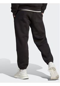 Adidas - adidas Spodnie dresowe All SZN Fleece IB4048 Czarny Regular Fit. Kolor: czarny. Materiał: bawełna, dresówka #4