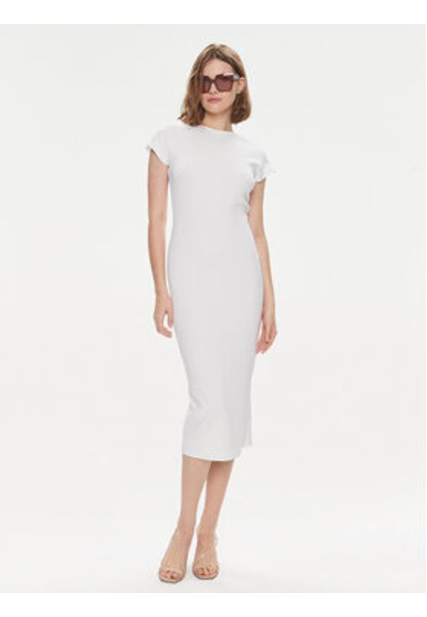 Calvin Klein Sukienka letnia Q-Nova K20K206537 Biały Slim Fit. Kolor: biały. Materiał: syntetyk. Sezon: lato