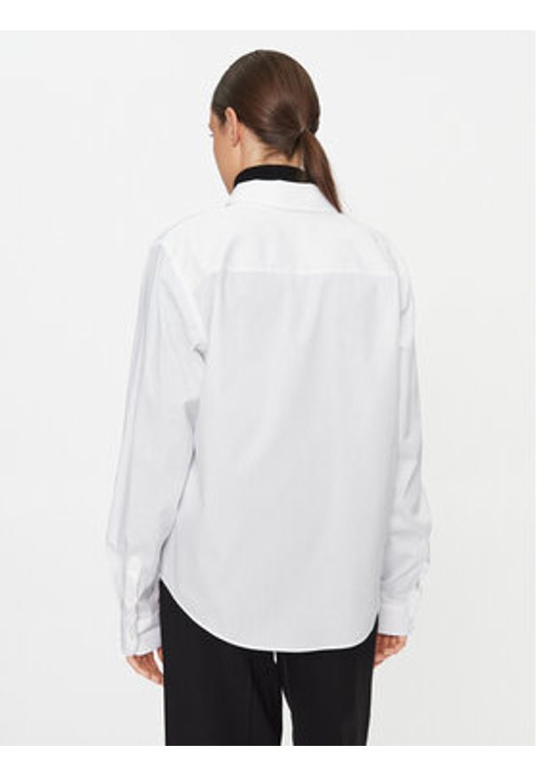 Hugo Koszula The Essential 50496339 Biały Regular Fit. Kolor: biały. Materiał: bawełna