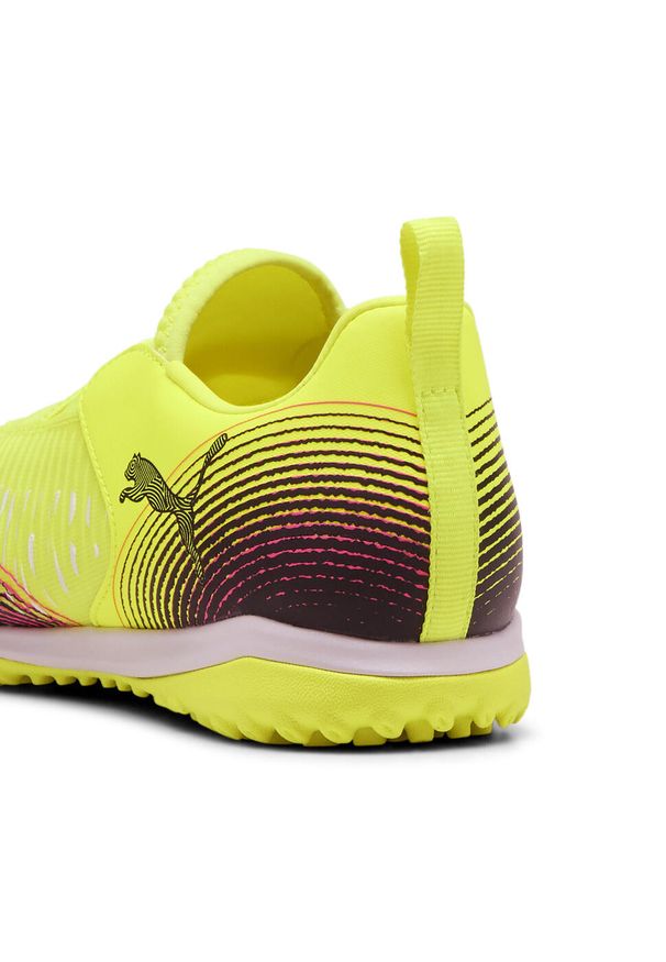 Puma - Młodzieżowe buty piłkarskie FUTURE 8 MATCH TT +Mid bez sznurowadeł PUMA. Kolor: czarny, różowy, wielokolorowy, żółty. Sport: piłka nożna
