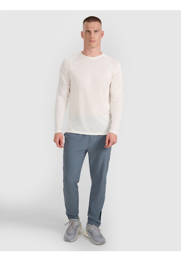 4f - 4F Longsleeve do biegania szybkoschnący męski - biały M. Kolor: biały. Materiał: włókno, skóra, materiał. Długość rękawa: długi rękaw. Długość: krótkie