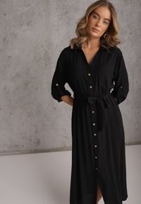 Renee - Czarna Koszulowa Sukienka z Bawełny z Wiązanym Paskiem i Podpinanymi Rękawami Cesela. Okazja: na co dzień. Kolor: czarny. Materiał: bawełna. Typ sukienki: koszulowe. Styl: boho, casual #1