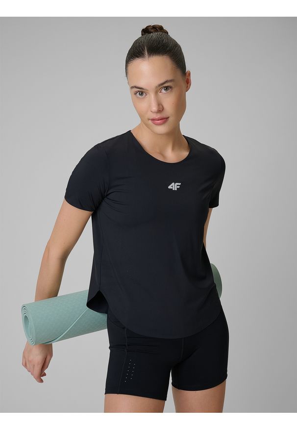 4f - 4F Koszulka treningowa regular szybkoschnąca damska - czarna XL. Kolor: czarny. Materiał: włókno, skóra. Sport: fitness