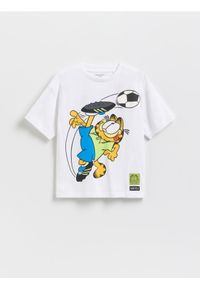 Reserved - T-shirt GARFIELD - biały. Kolor: biały. Materiał: bawełna, dzianina