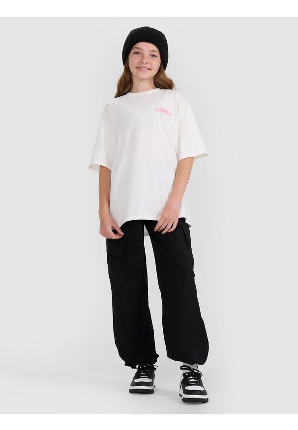 4f - 4F T-shirt oversize z nadrukiem dziewczęcy - biały 164 (13-14 lat). Kolor: biały. Materiał: skóra. Wzór: nadruk. Sezon: lato