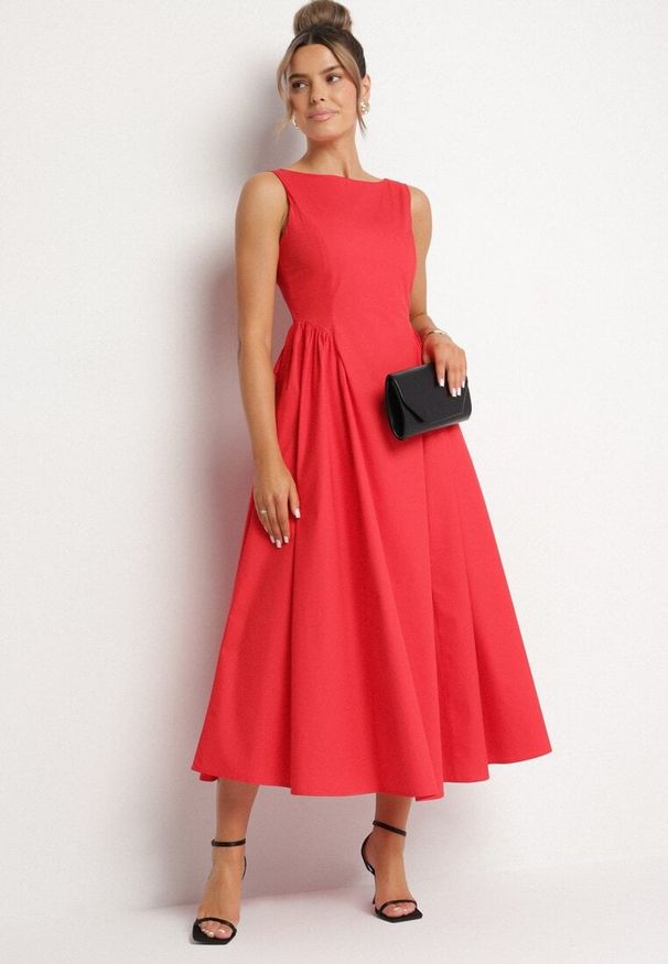 Born2be - Czerwona Bawełniana Sukienka o Rozkloszowanym Kroju Halowena. Okazja: na spacer, na co dzień. Kolor: czerwony. Materiał: bawełna. Typ sukienki: proste. Styl: casual