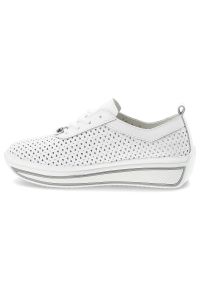 Sneakersy damskie Vinceza, cholewka ze skóry naturalnej licowej ażurowa cholewka sznurowanie lekka platforma casual, białe, 95387. Okazja: na co dzień. Zapięcie: sznurówki. Kolor: biały. Materiał: skóra. Szerokość cholewki: normalna. Wzór: ażurowy. Obcas: na platformie. Styl: casual #5