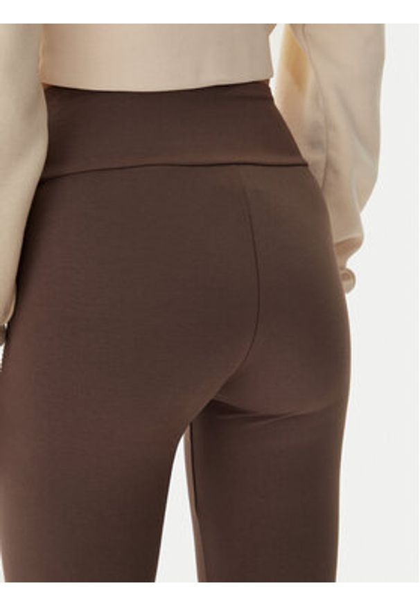 EA7 Emporio Armani Legginsy 7W000426 AF12484 U6063 Brązowy Slim Fit. Kolor: brązowy. Materiał: bawełna