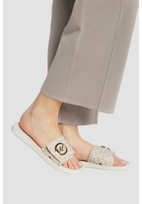 Michael Kors - MICHAEL KORS Białe klapki damskie MK Charm, Rozmiar 39. Kolor: biały #4