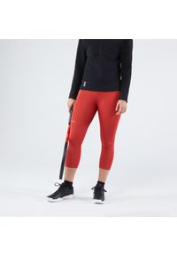 ARTENGO - Krótkie legginsy do tenisa damskie Artengo Dry Hip Ball. Kolor: czerwony. Materiał: materiał, poliester, elastan, poliamid. Długość: krótkie. Sport: tenis #1