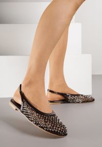 Renee - Brązowe Sandały Lakierowane Ozdobione Cyrkoniami Yesmenor. Kolor: brązowy. Materiał: lakier. Wzór: aplikacja #1