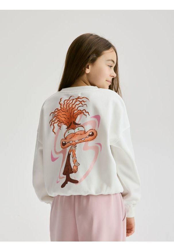 Reserved - Bluza Inside Out - złamana biel. Materiał: bawełna