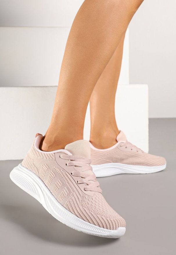 Renee - Różowe Buty Sportowe Sneakersy z Tłoczonym Wzorem Amosira. Okazja: na spacer. Kolor: różowy. Materiał: jeans, skóra. Sezon: wiosna. Wysokość obcasa: bez obcasa. Sport: turystyka piesza