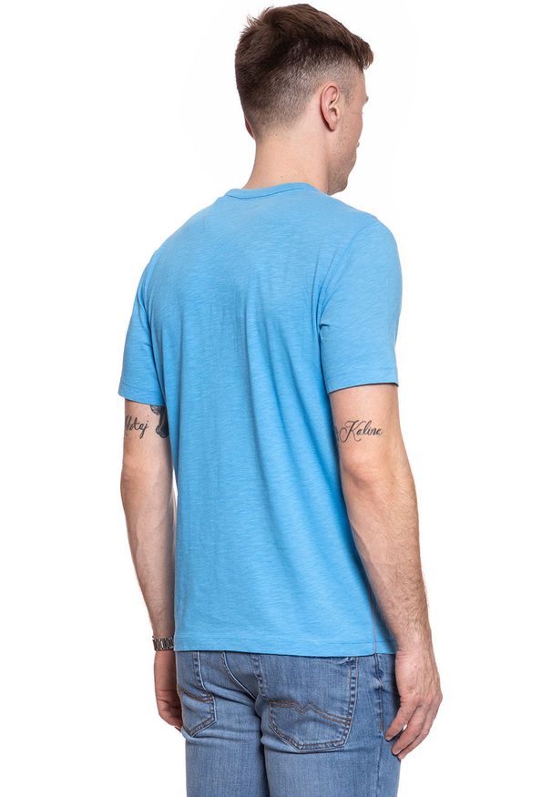 Mustang - MUSTANG T SHIRT Alex C Print 1009508 5094. Wzór: nadruk
