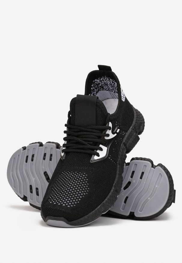 Renee - Czarne Buty Sportowe przed Kostkę z Perforacją Shoseal. Okazja: na co dzień. Wysokość cholewki: przed kostkę. Zapięcie: bez zapięcia. Kolor: czarny. Materiał: materiał. Obcas: na płaskiej podeszwie