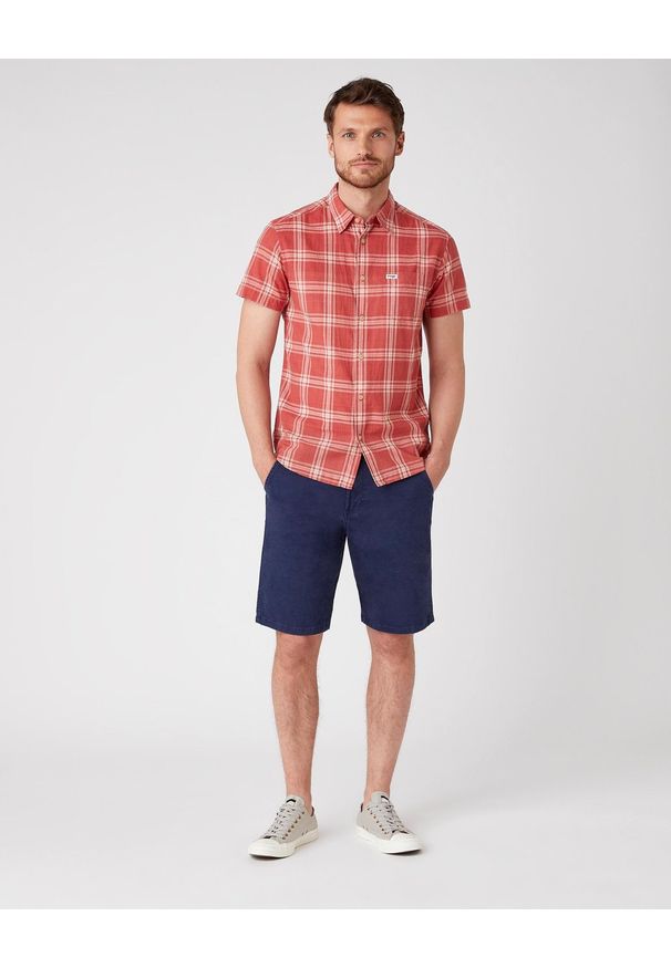 Wrangler - KOSZULA MĘSKA WRANGLER SS 1PKT SHIRT BARN RED W5J6OEXER 112130186