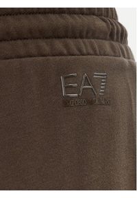 EA7 Emporio Armani Spodnie dresowe 7W000106 AF12473 U6139 Brązowy Loose Fit. Kolor: brązowy. Materiał: bawełna #4