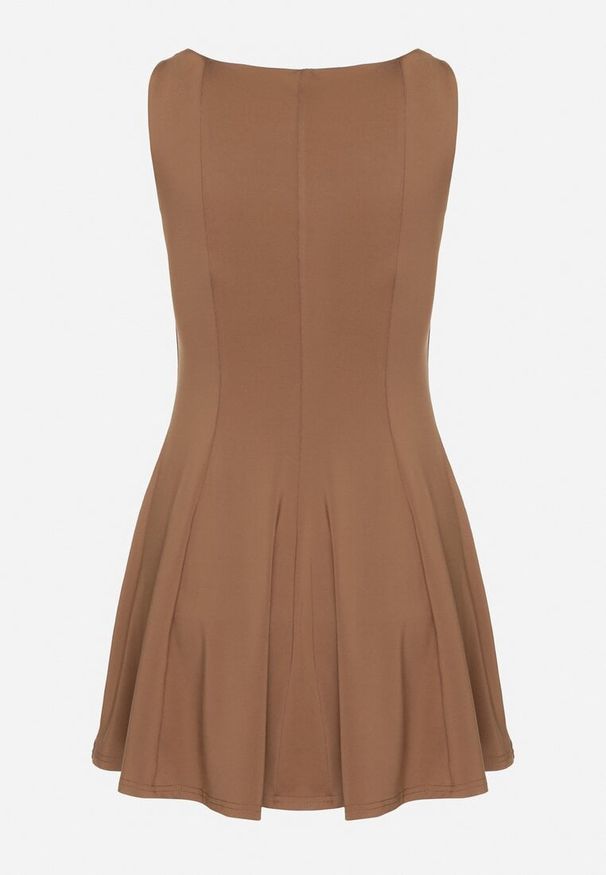 Born2be - Brązowa Sukienka z Wiskozą o Rozkloszowanym Kroju Bez Rękawów Nalomira. Okazja: na co dzień. Kolor: brązowy. Materiał: wiskoza. Długość rękawa: bez rękawów. Styl: elegancki, klasyczny, casual