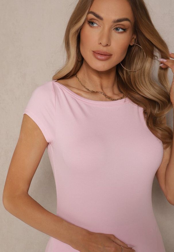 Renee - Różowy Dopasowany T-shirt z Bawełny z Dekoltem o Kształcie Łódki Gallenia. Okazja: na co dzień. Typ kołnierza: dekolt w łódkę. Kolor: różowy. Materiał: bawełna. Styl: klasyczny, casual